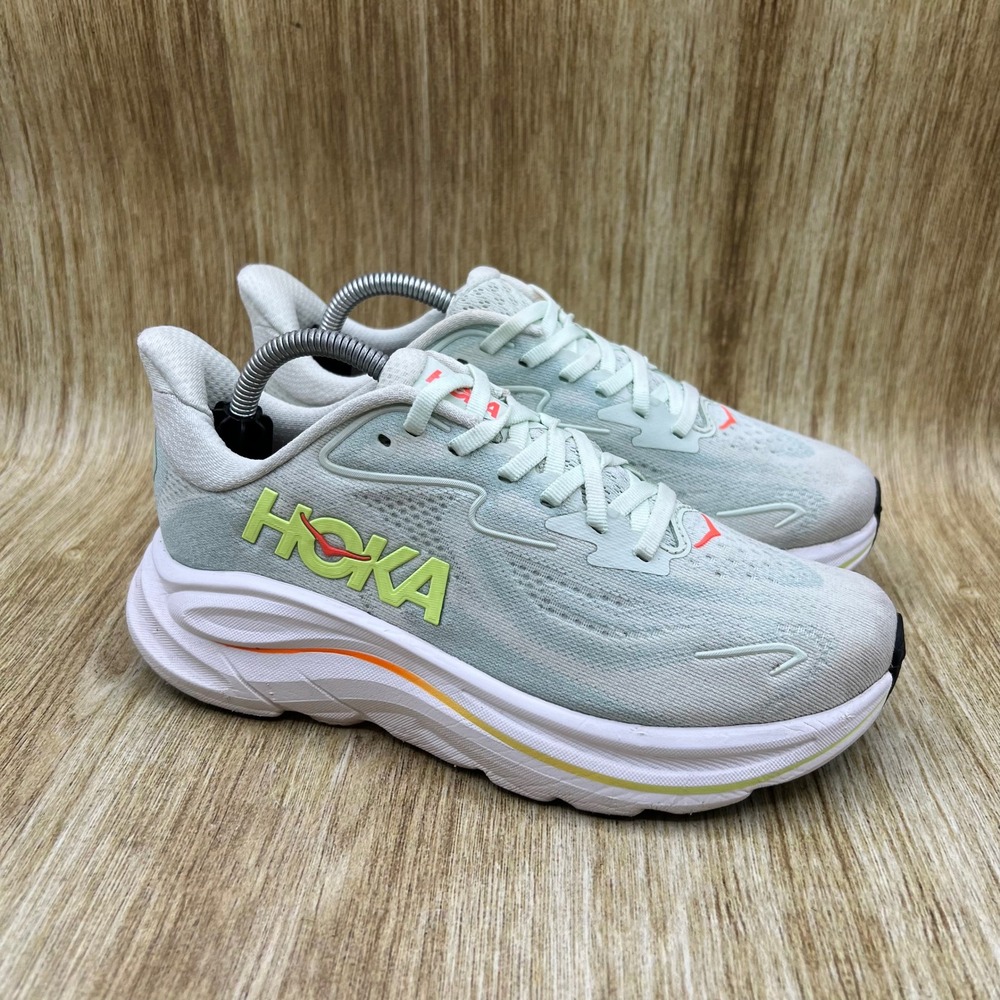 Hoka One One Clifton 10 Women's Size 6 Sea Glass Neon Flame Shoes 1162031 SSLSN